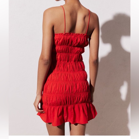 Smocked bodycon dress - Picture 4 of 5